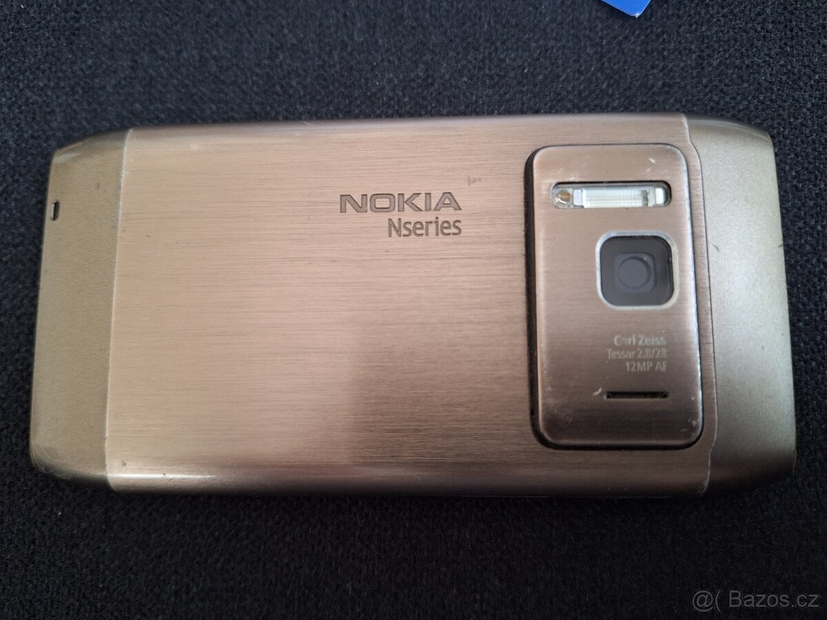 Nokia N8 Bronze .. komplet balení - 10