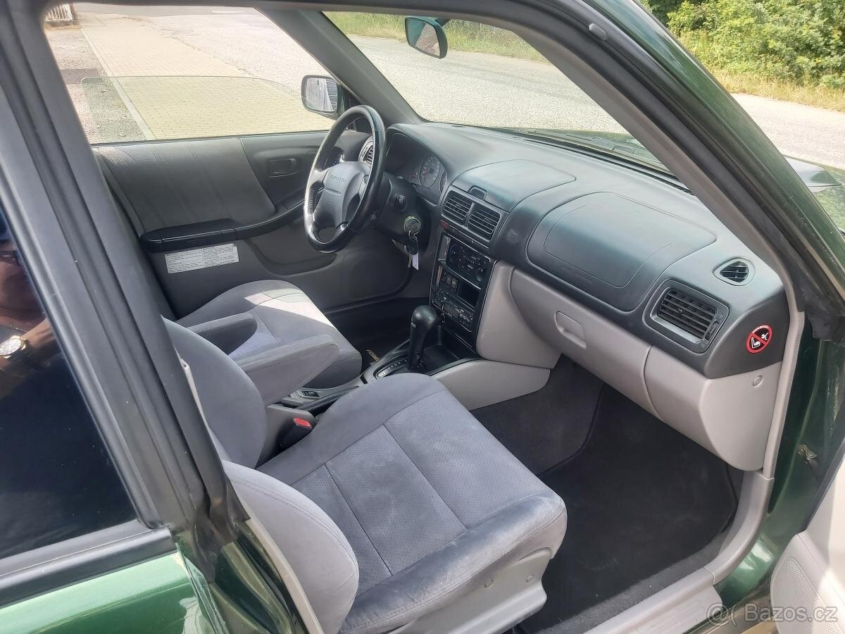 Subaru Forester 2.0i T - 10