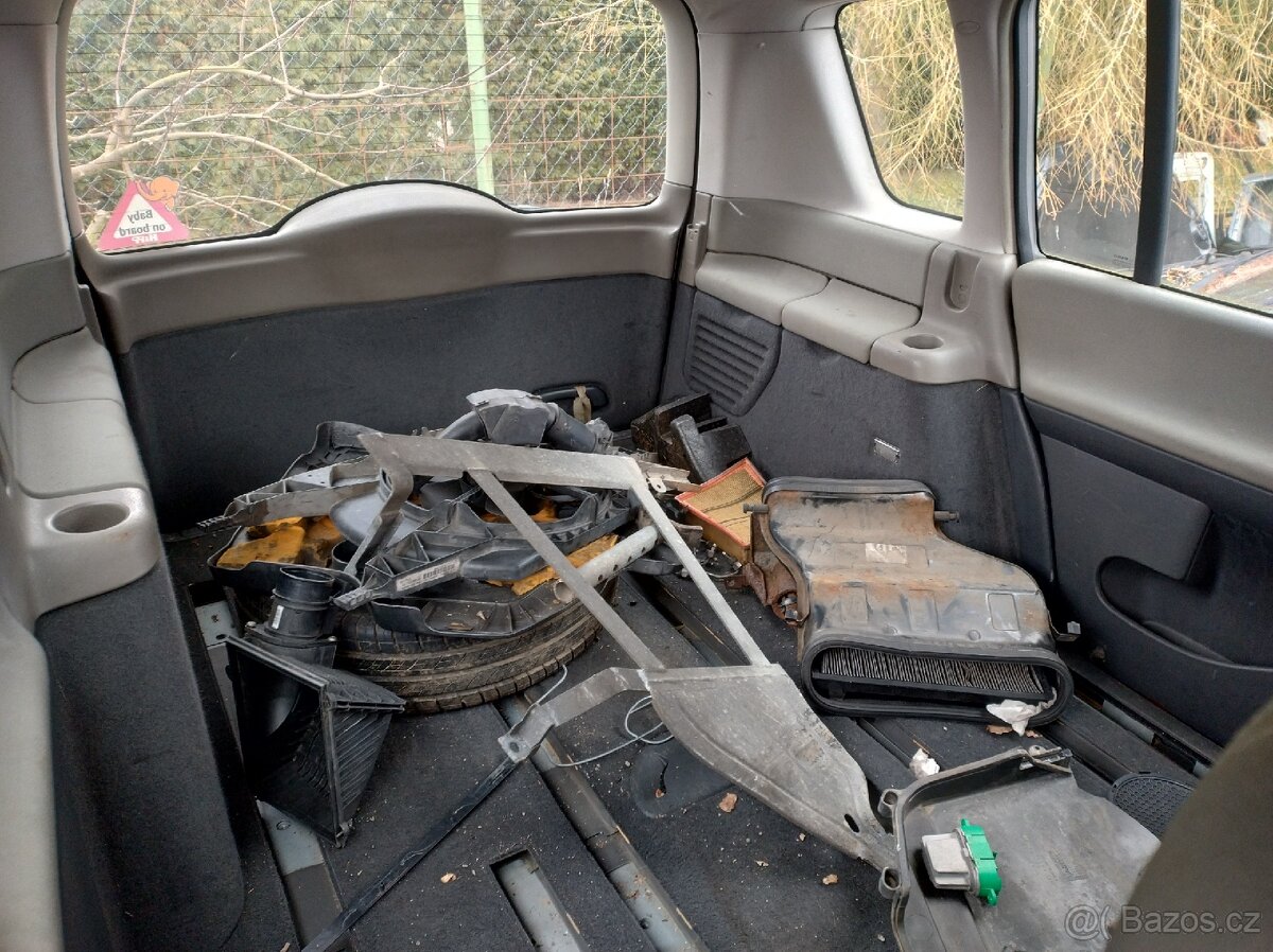 Renault ESPACE 2004 1,9DCI 88kW - 10