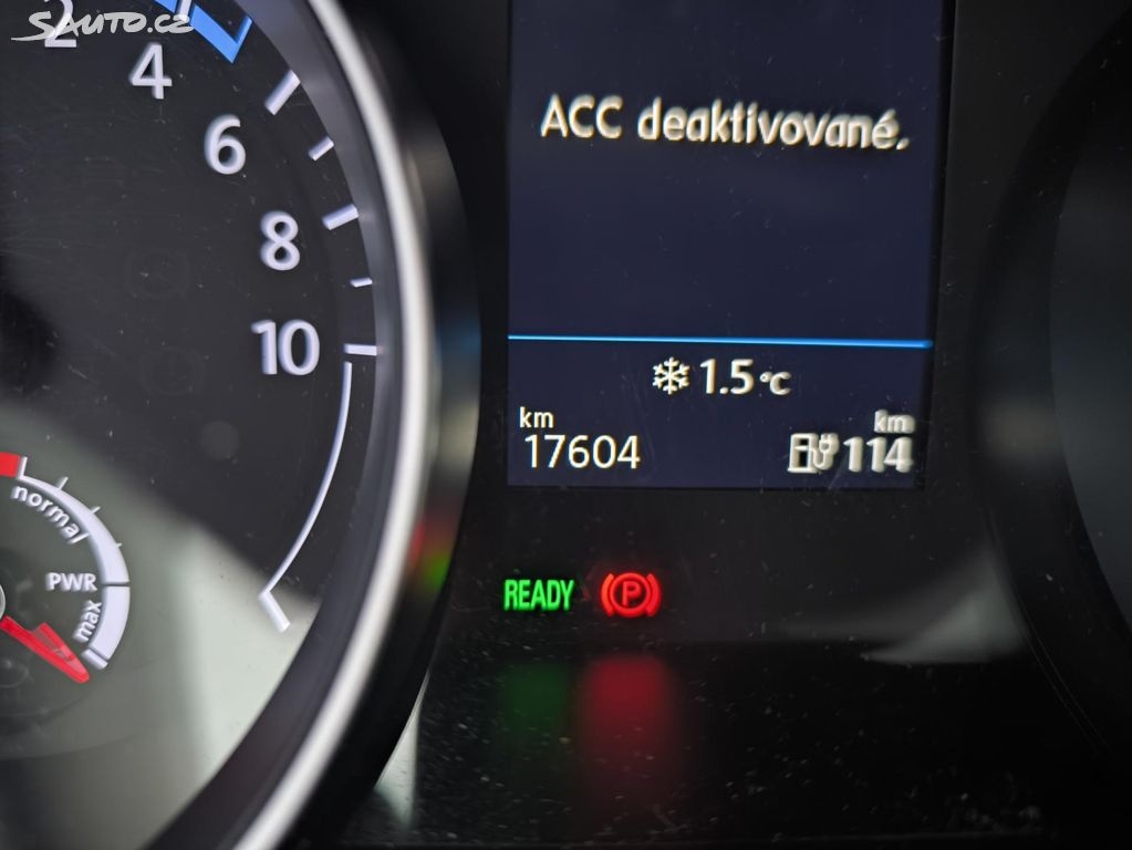 Volkswagen e-Golf - 10