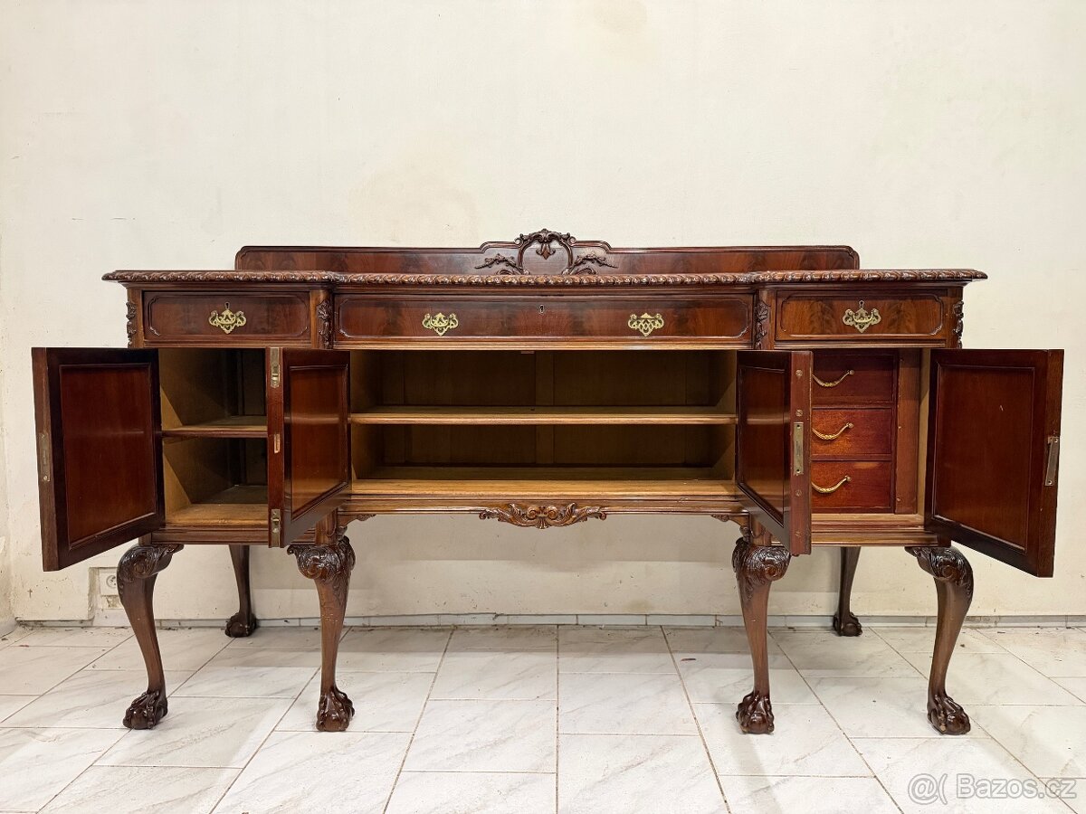 Starožitný bufet Chippendale - 10