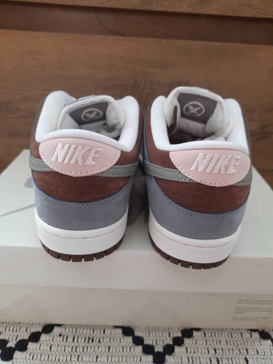 Nike SB Dunk Low x Yuto - Wolf Grey - 10