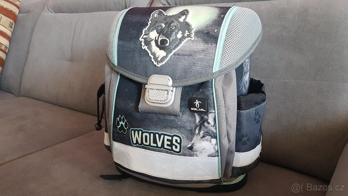 Aktovka svítící s vlkem - 10