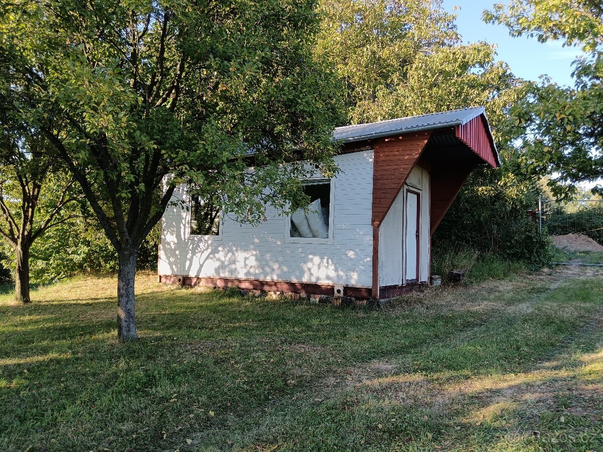 🏡 Prodej zahrady 1026 m² se zahradním domkem a studnou - 10