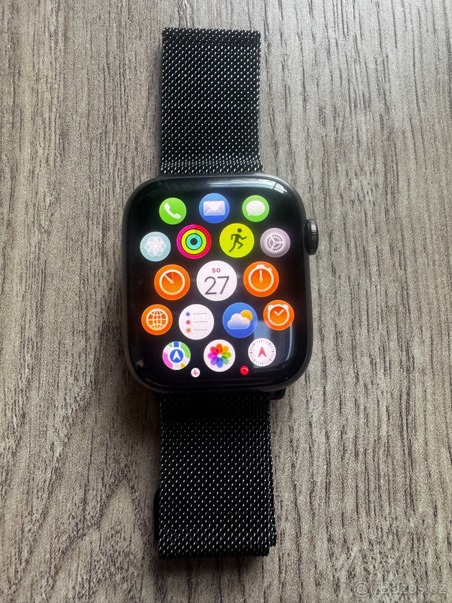 Apple watch series 9 45mm (gps+cellular) nerezova ocel - 10