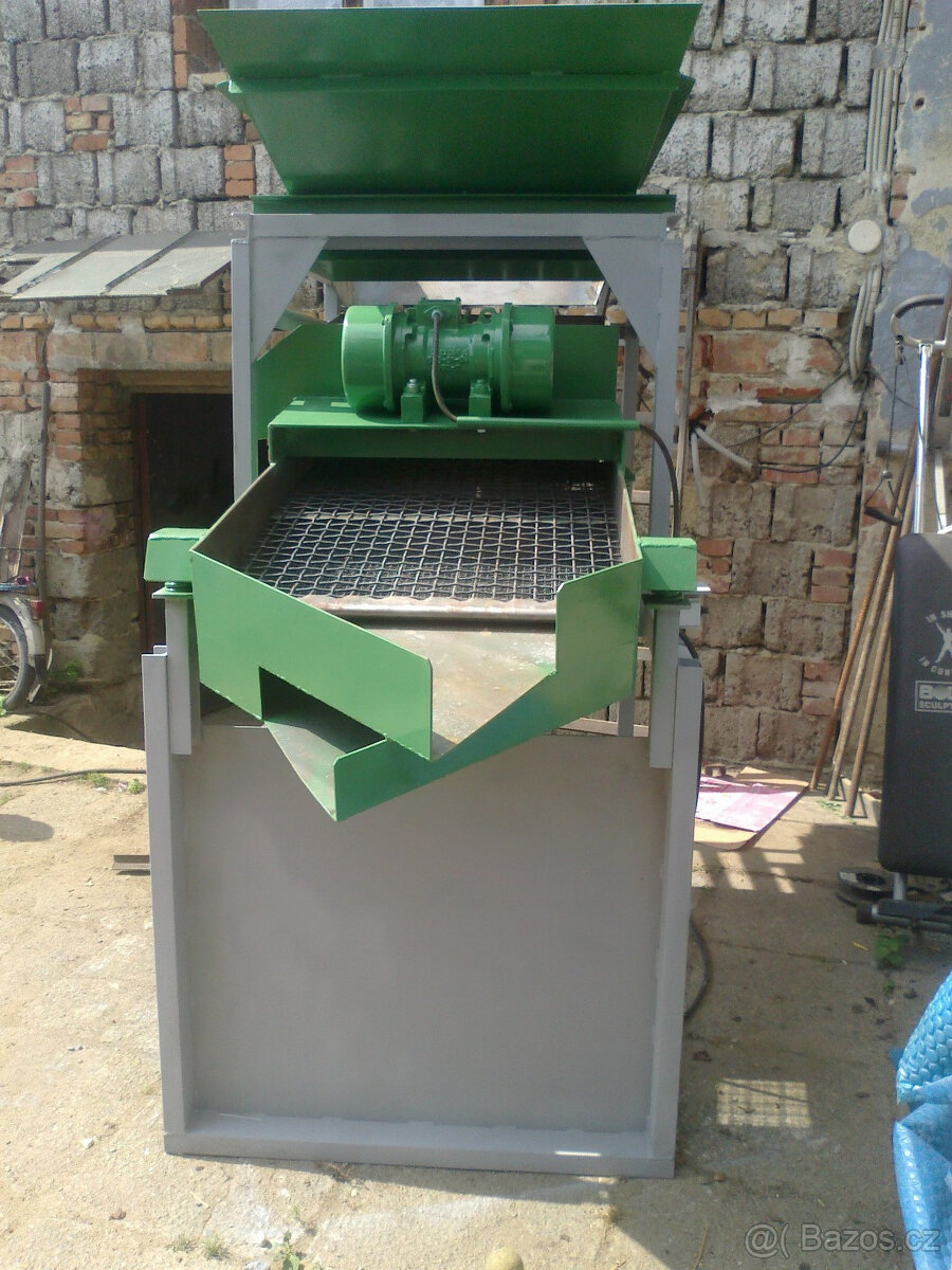 Třídič (katr) na kompost, hlíni, sute atd - 10
