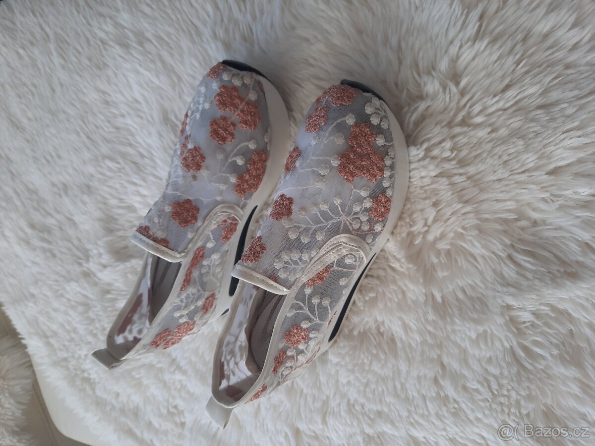 Krajkové vyšívané espadrilky - 10