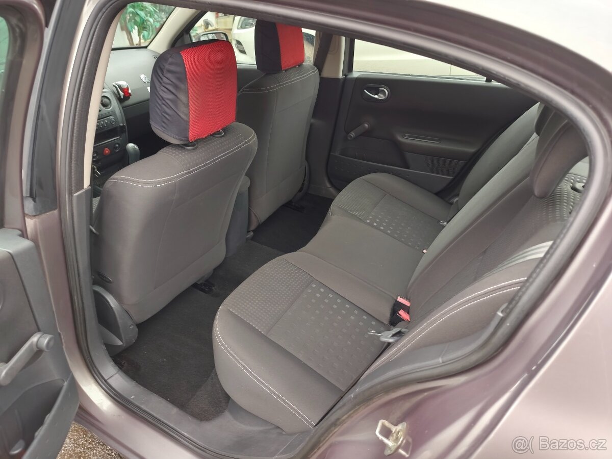 Renault Megane 1,6 i 16V - 10