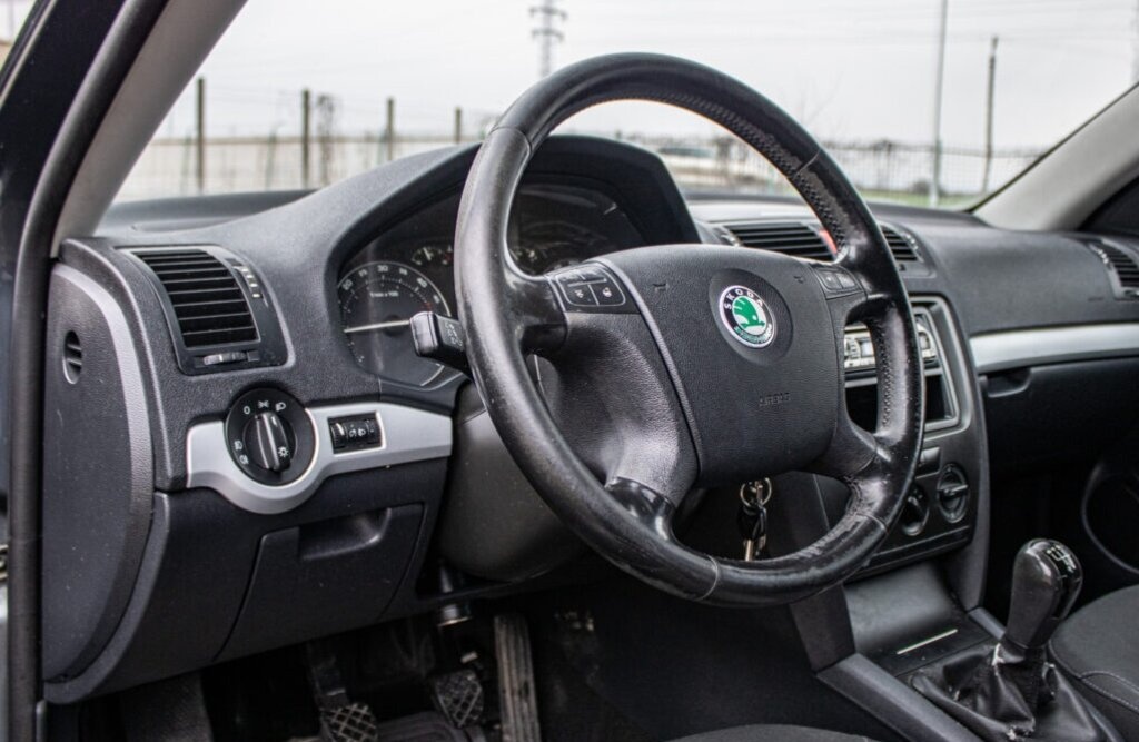 Škoda Octavia 2 z roku 2007 - 10