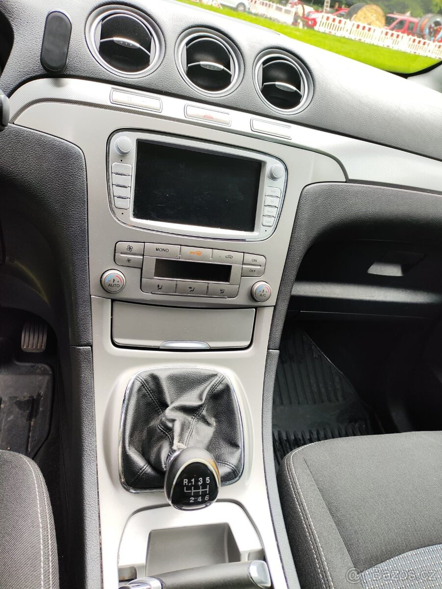 Ford Galaxy 2010 rok. - 10