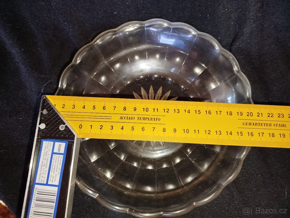 Skleněné mísy - 10