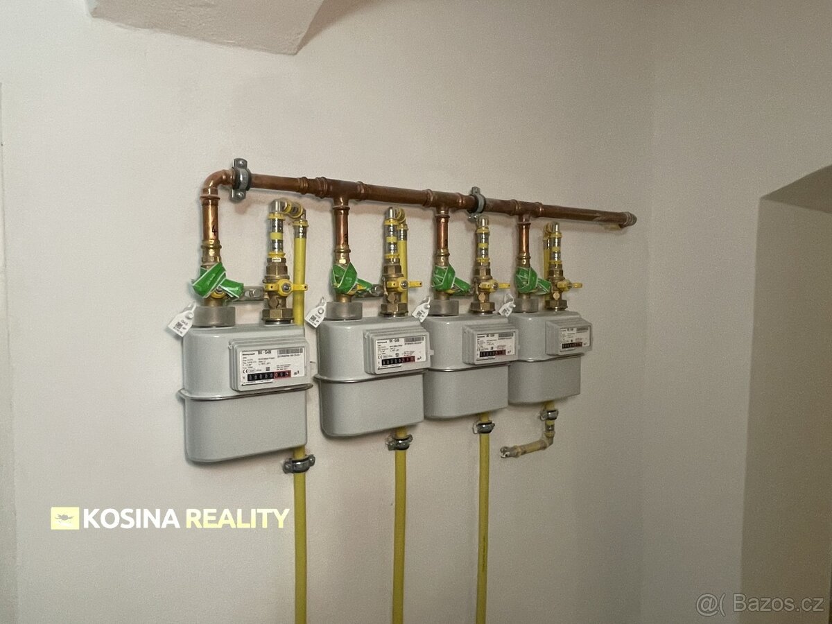 Byt 2+kk, Hroznětínská 148, Ostrov - 10