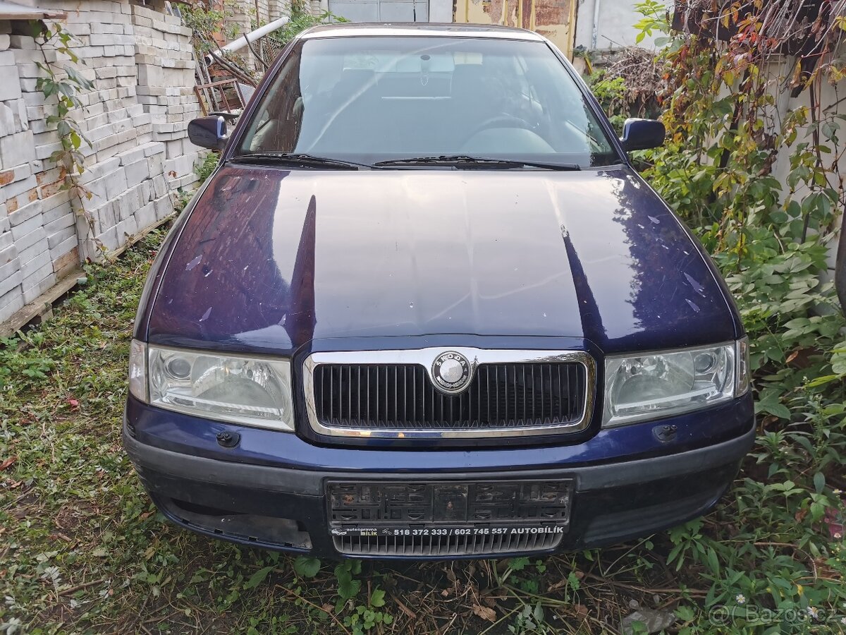Škoda Octavia, 1,6, 75 kW, benzín. R. 2001 - 10