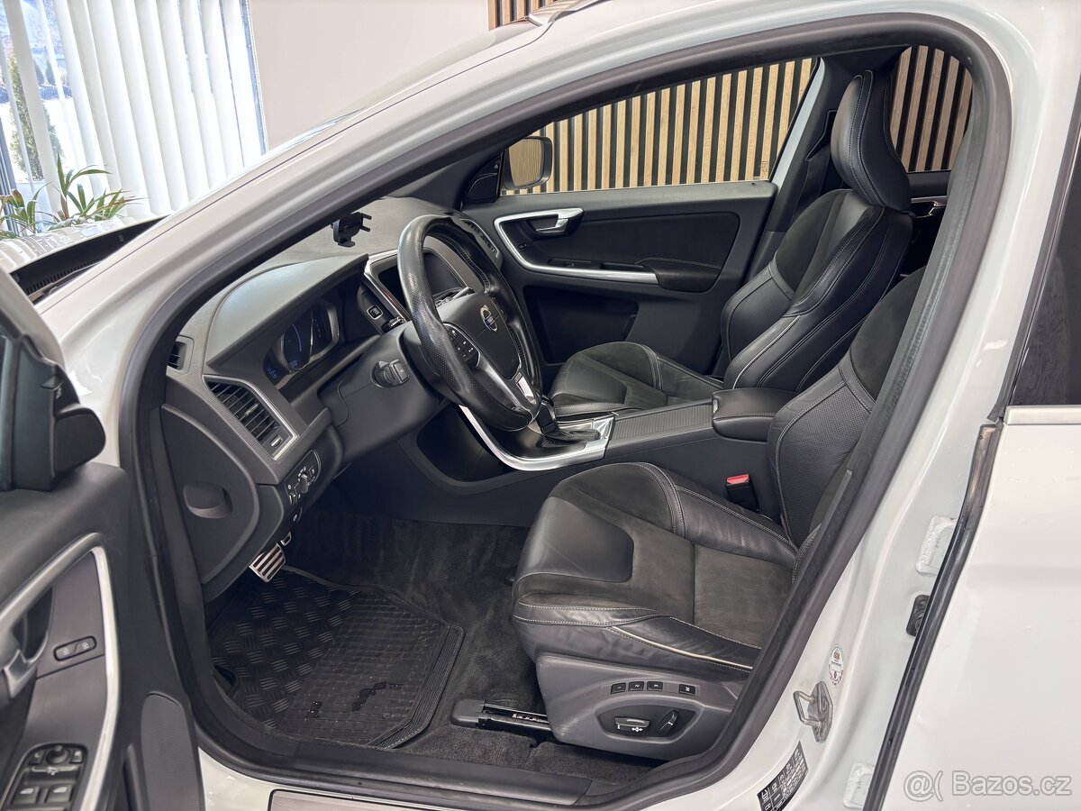 Volvo XC60 2,4 D4 R-Desing - 10