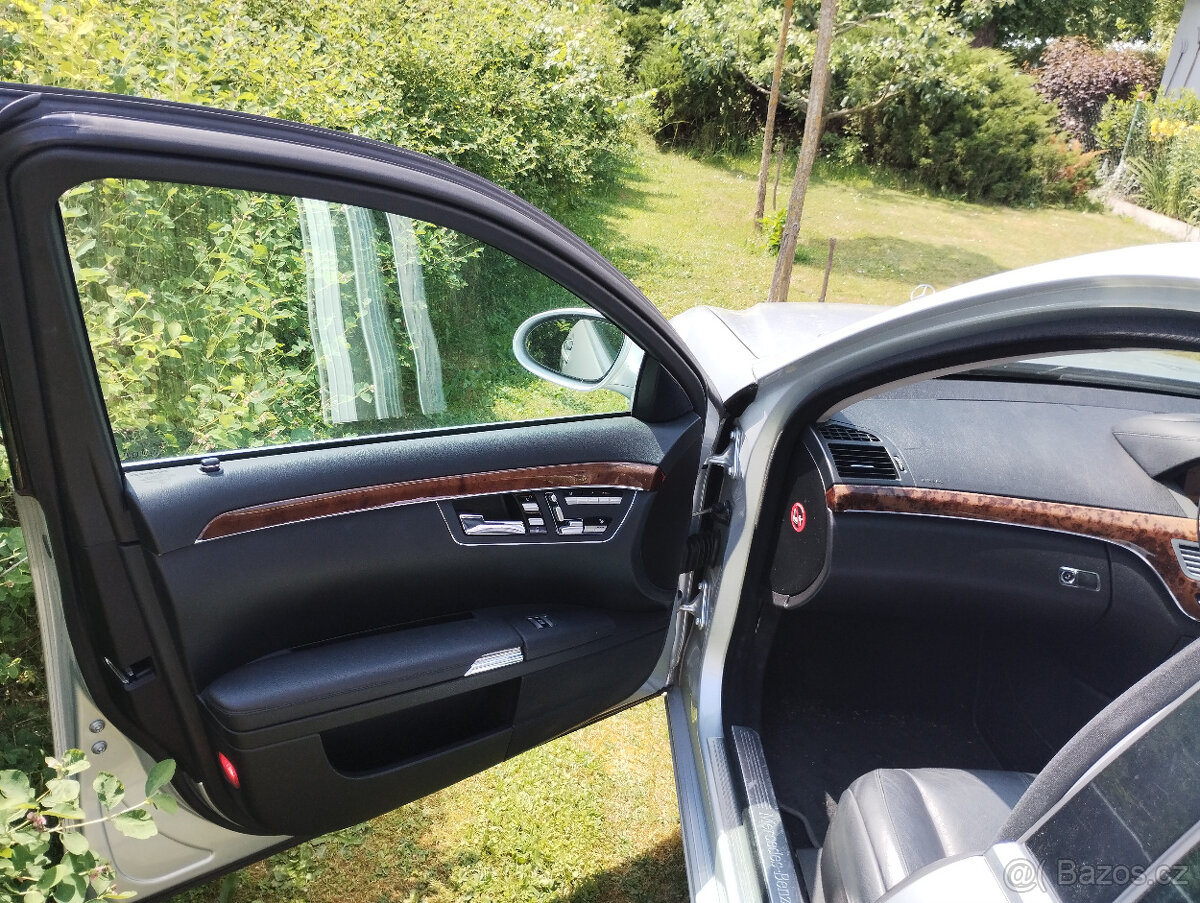 S320 CDI RHD W221 235 HP téměř jako nové zvenku/uvnitř - 10