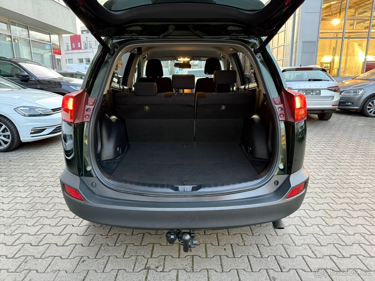 Toyota Rav4 2.2 D-4D 4X4 Man. Tažné - záruka Autodraft - 10