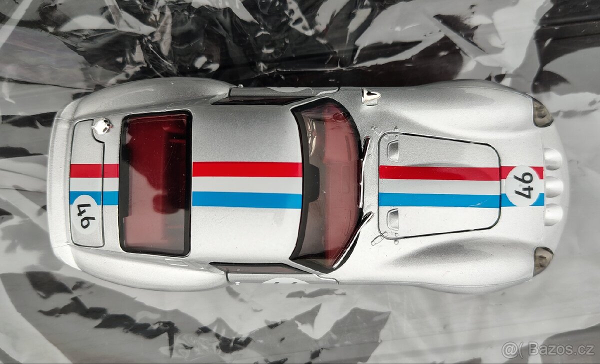 Kovové modely Ferrari - 10