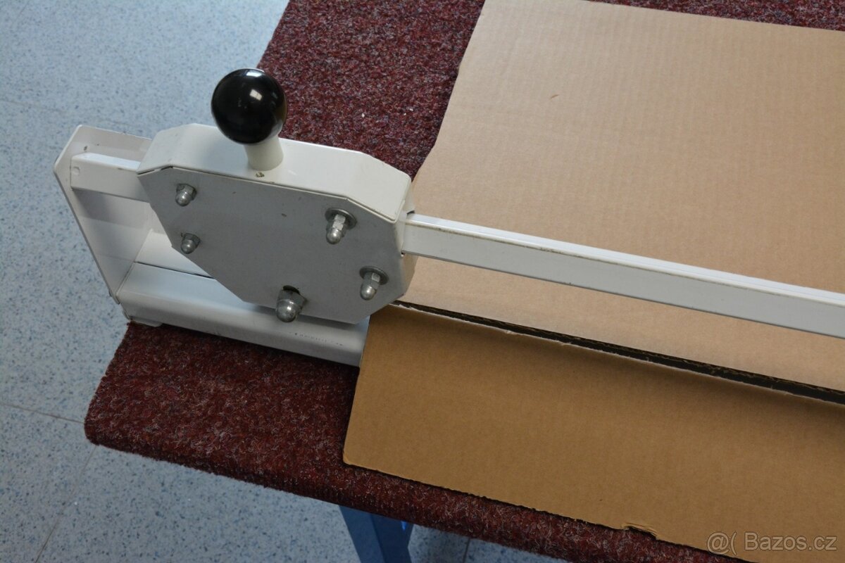 Řezačka na papír - karton 1500mm - 10