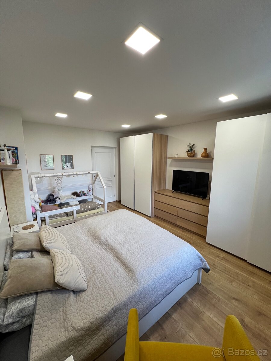 Prodej dvougeneračního domu - 10