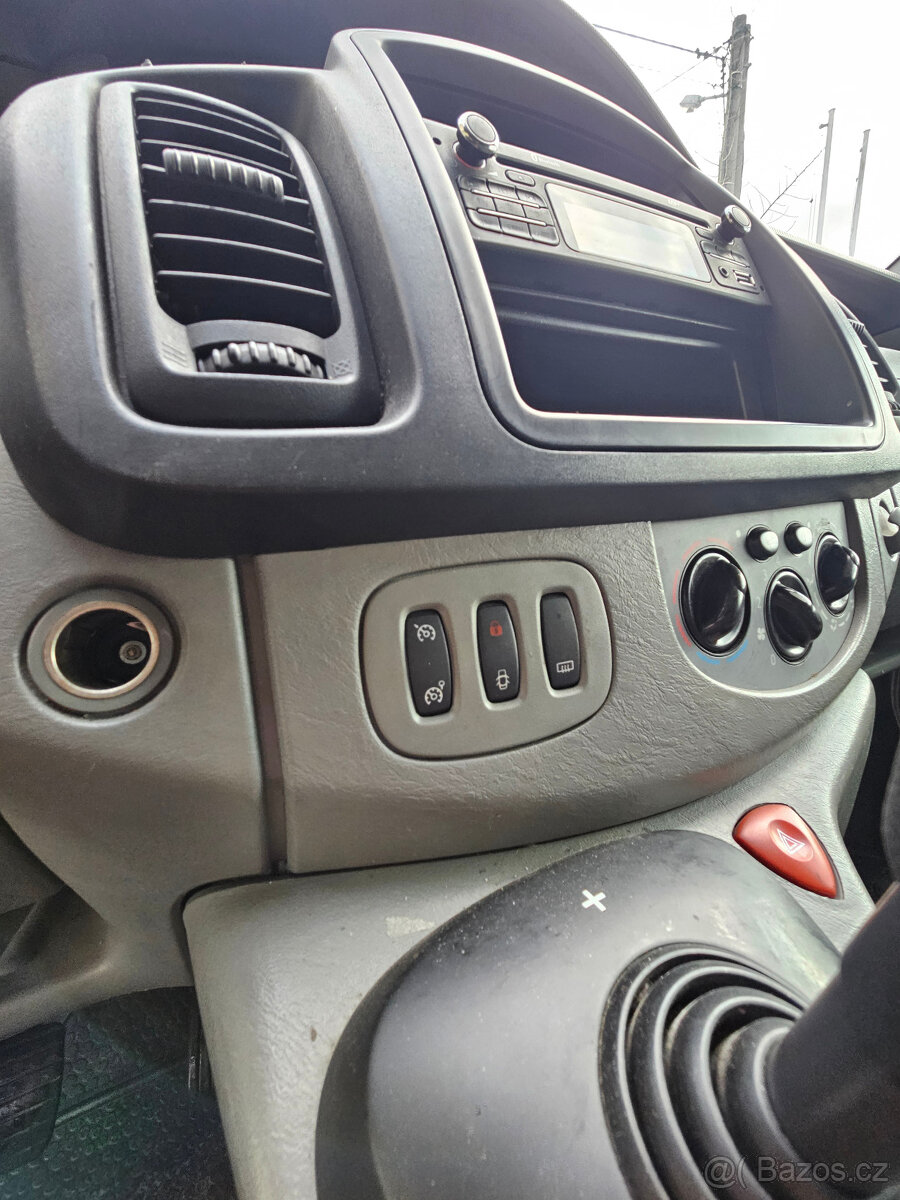 Opel Vivaro 2.0 CDTI - 10