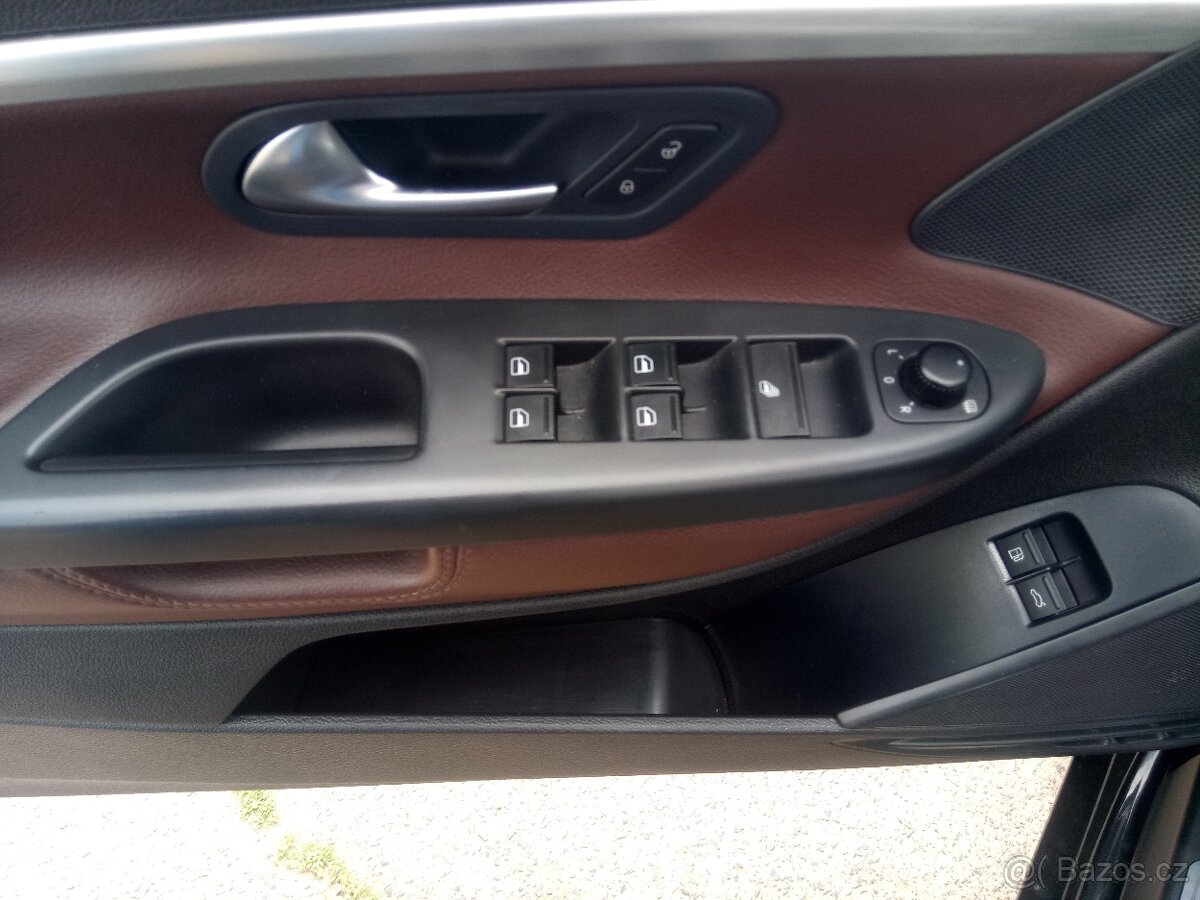 VW Eos 1,4TSi, KŮŽE, DIGIKLIMA, SERVISKA - 10