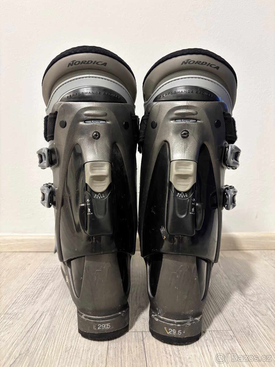 Lyžařský set - lyže, lyžáky, hole - 10