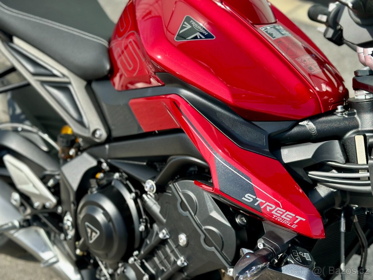 Nový Triumph Street Triple 765 RS sleva 25000 Kč - 10