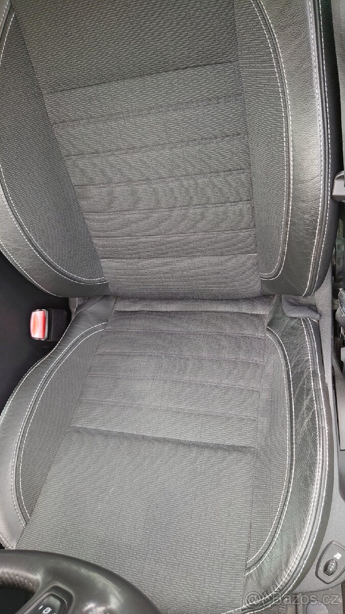 Renault laguna 3 benzín 2.0 103 kw - 10