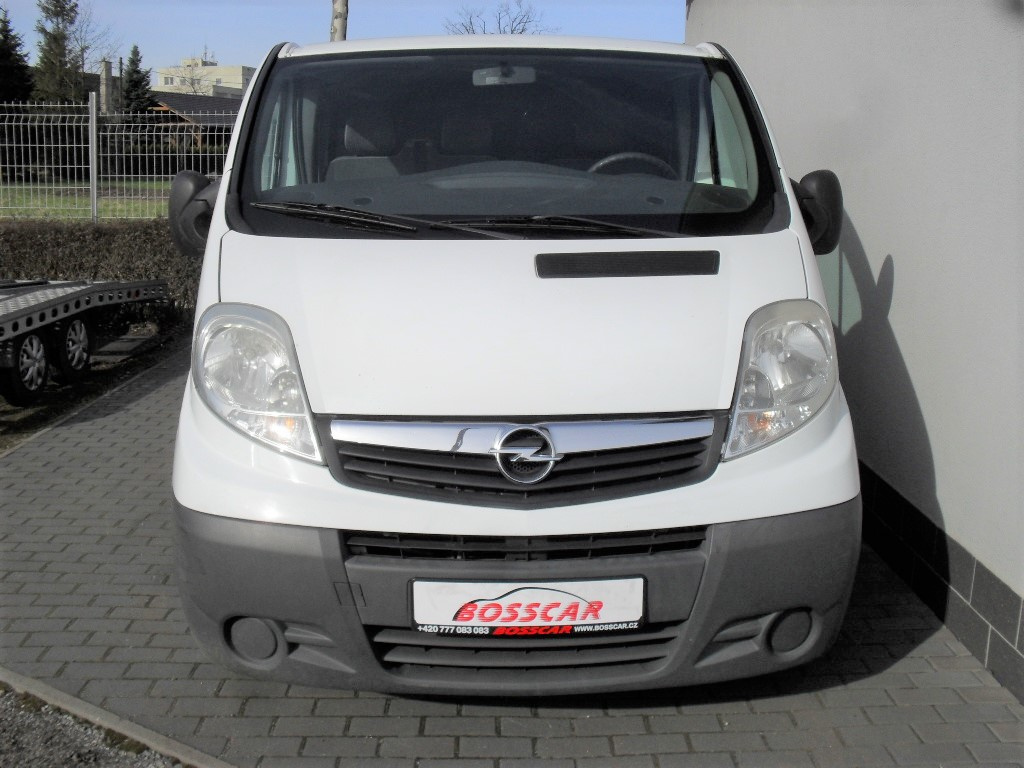 Opel Vivaro 2,0 CDTI 6 Míst Klima 219.000Kč - 10