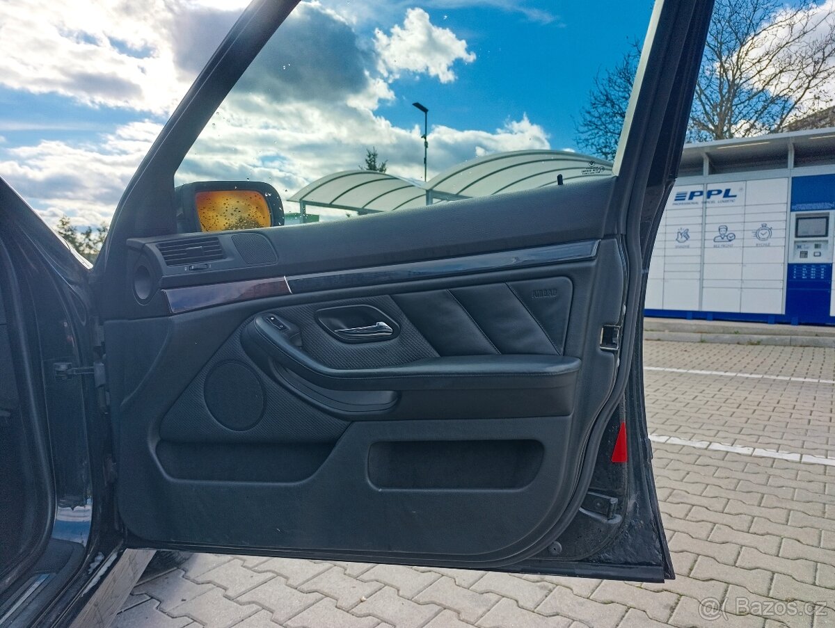 BMW 5 E39 Touring - 10