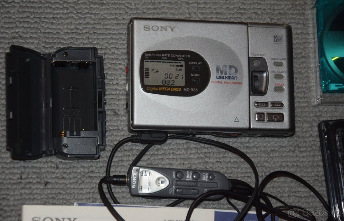 MD minidisc SONY MZ-R35, DO, sluch,,manual, adapter AA bater - 10