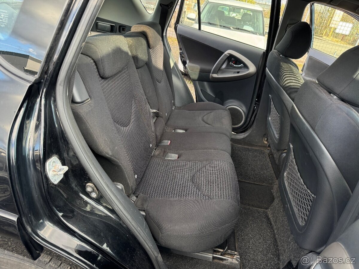 Toyota RAV4 2.2 D-CAT 4x4 - 10