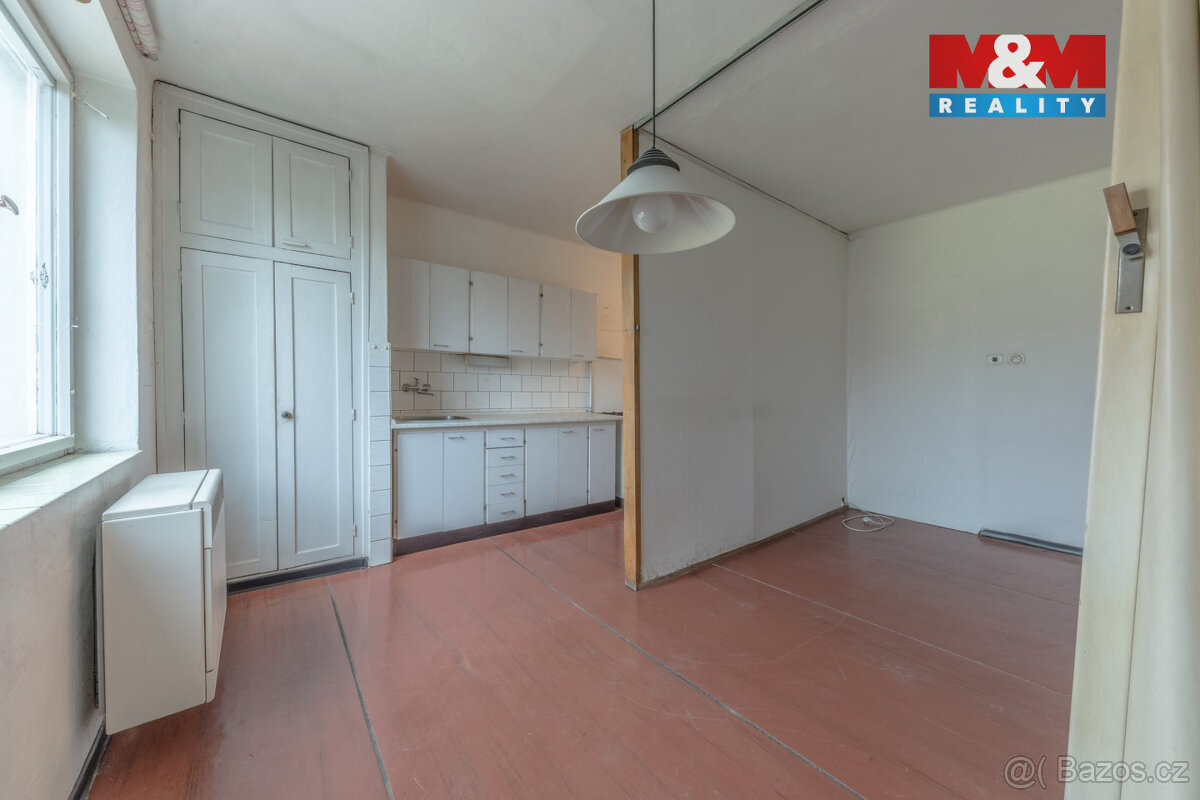 Prodej bytu 2+1, 71 m², Nymburk, ul. 28. října - 10