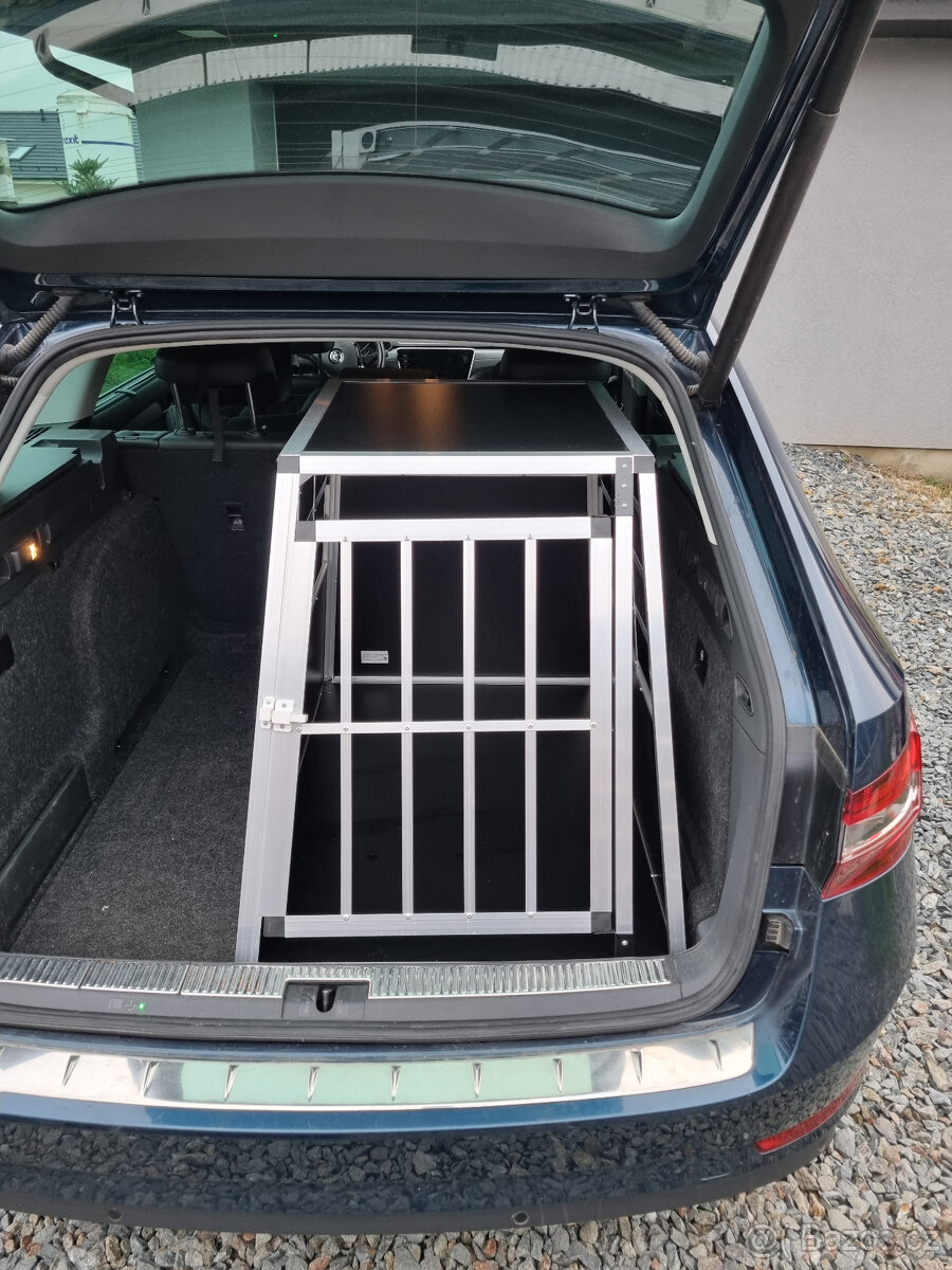 Alu přepravní box pro menší / střední psy - 10