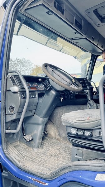 6.6m valník Volvo 6x2 spaní + HIAB 144 - 10