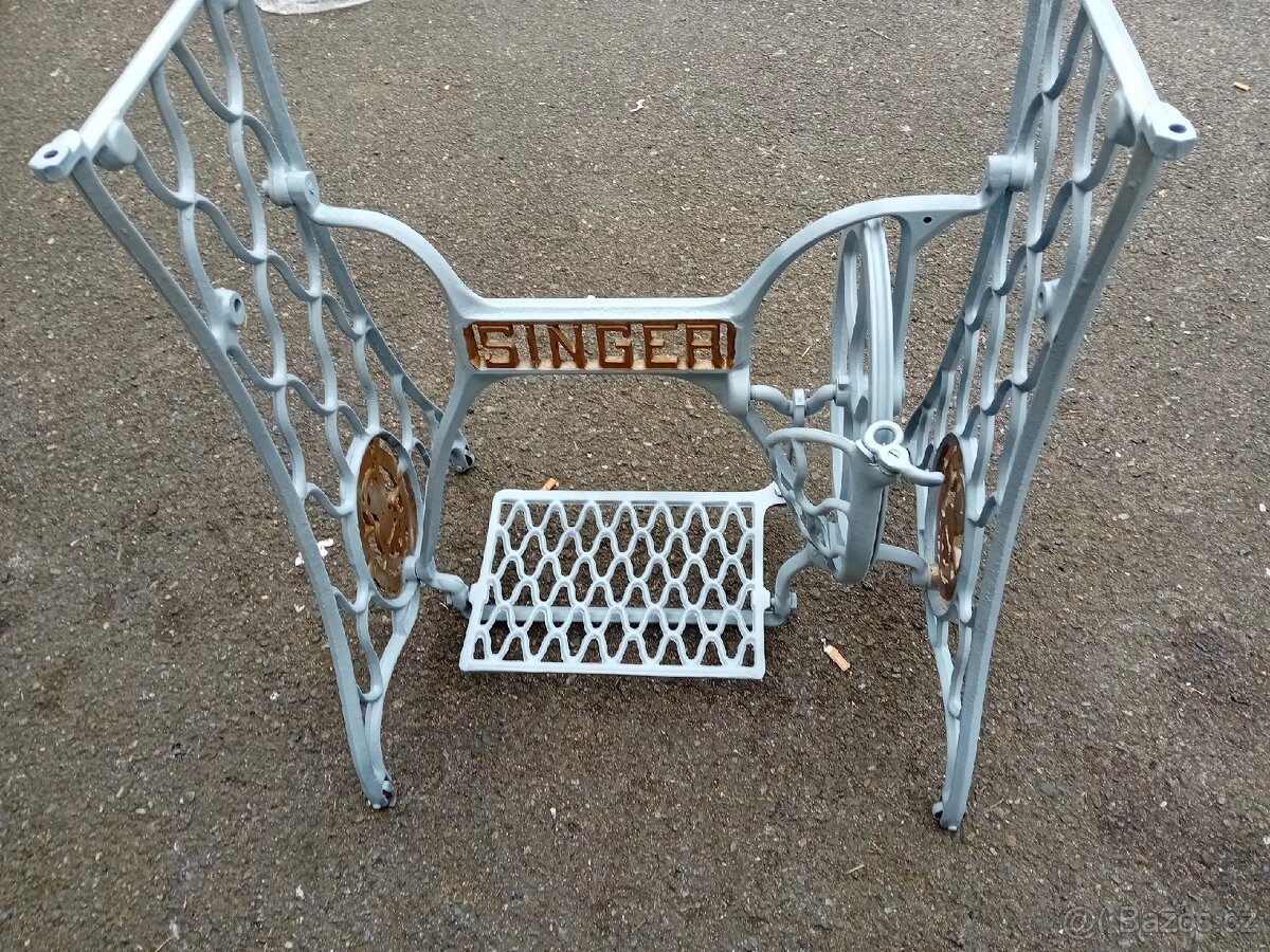 Stojany šicích stroje - 10