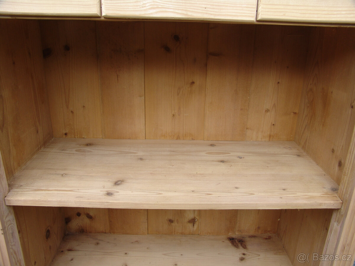 Starožitná, otevřená skřínka s šuplíky. - 10