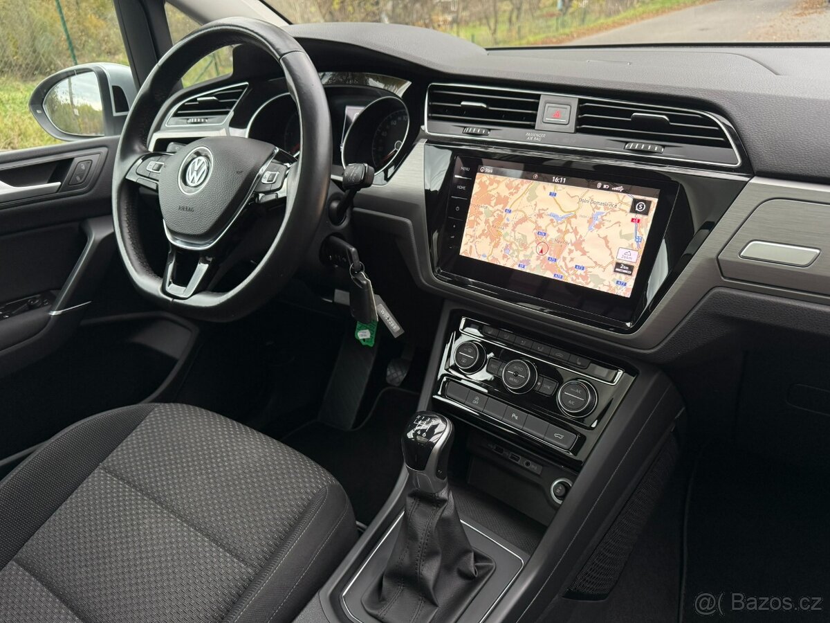 VW Touran 2.0TDi r.v.2020 manuál 110kw panorama el. tažné - 10