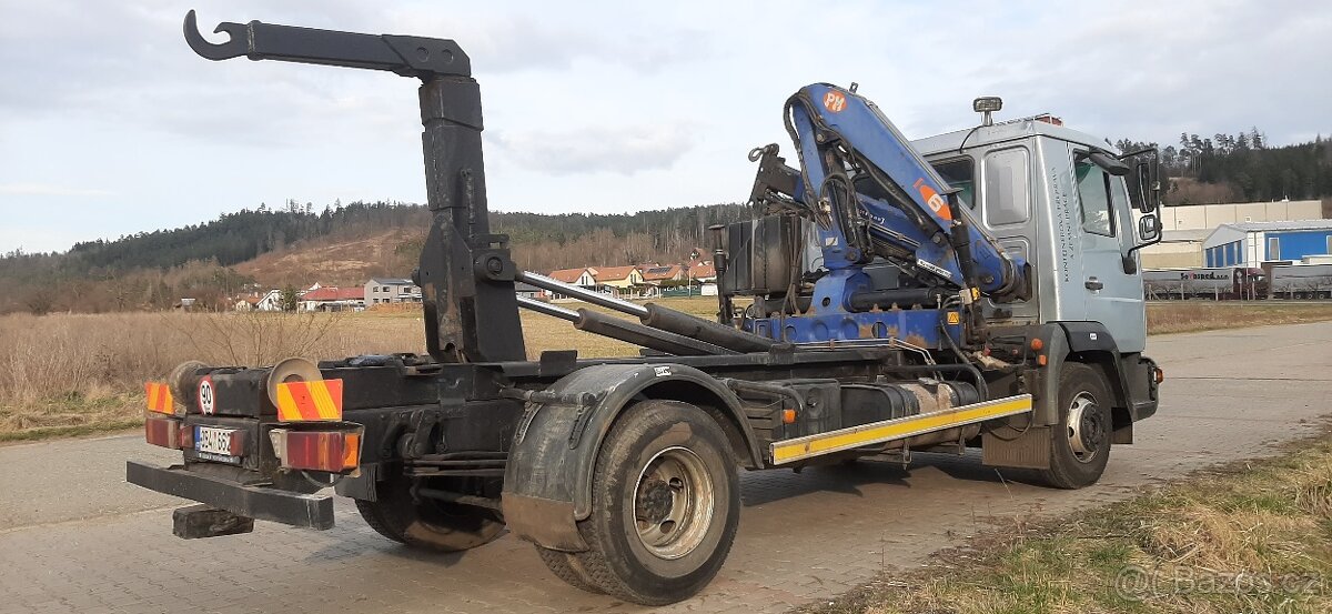 Hakový nosič kontejnerů s hydraulickou rukou - 10