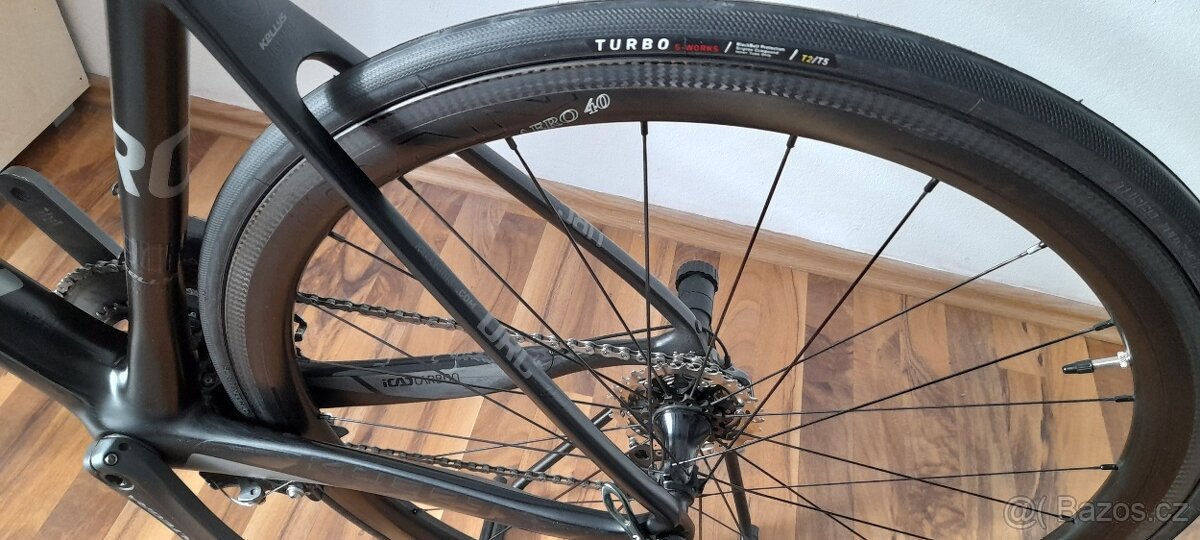 Prodám Karbonové kolo Kellys URC 90 - 10