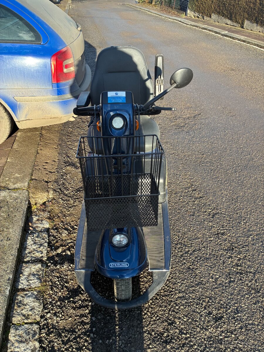 Elektrická tříkolka/invalidní vozík STERLING ELITE XS - 10