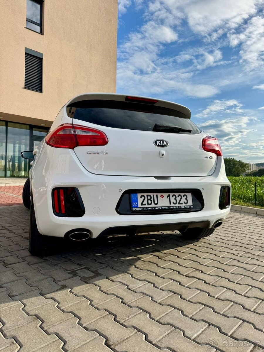 Kia Ceed 1,6 crdi 100 kw Gt line automat - 10