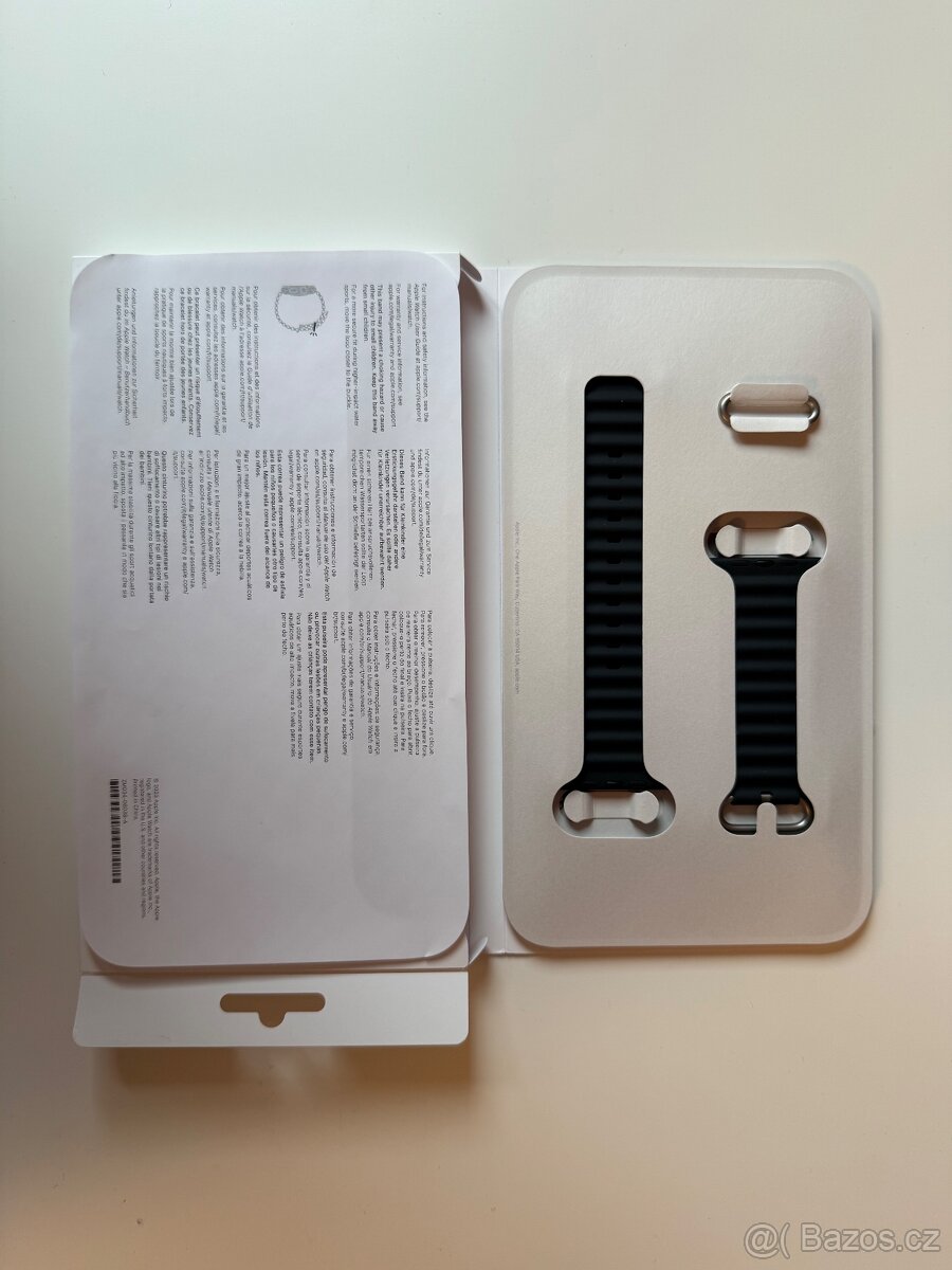 Apple Watch Ultra 2 49mm titanové pouzdro s modrým oceánským - 10
