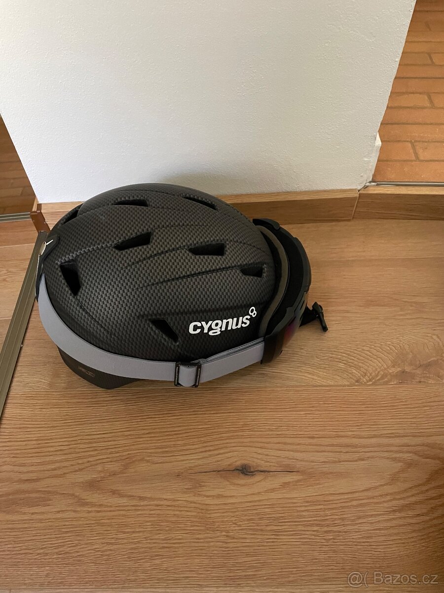 Lyžařské vybavení - 10