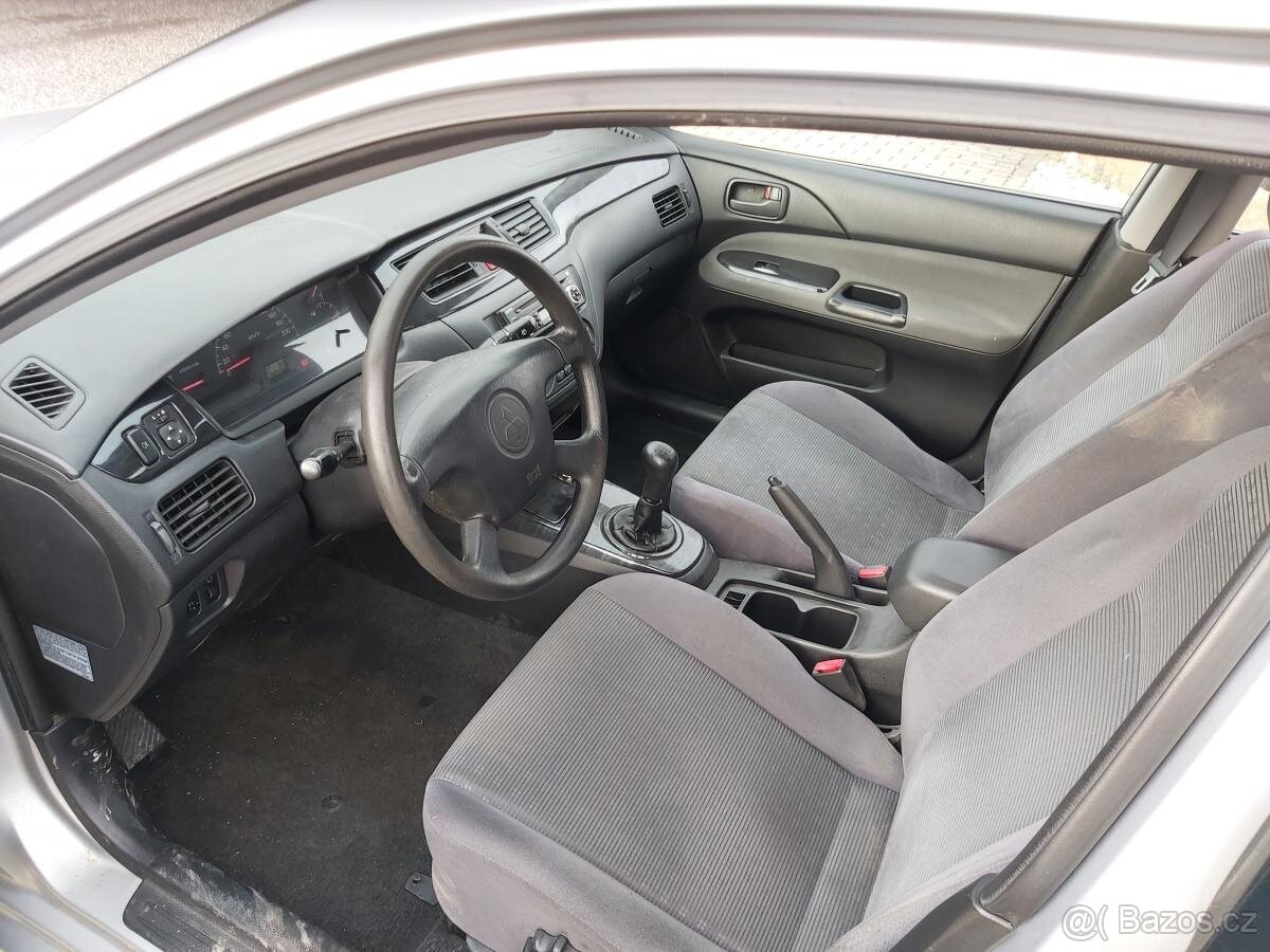 Mitsubishi Lancer Wagon 1.6i - 10