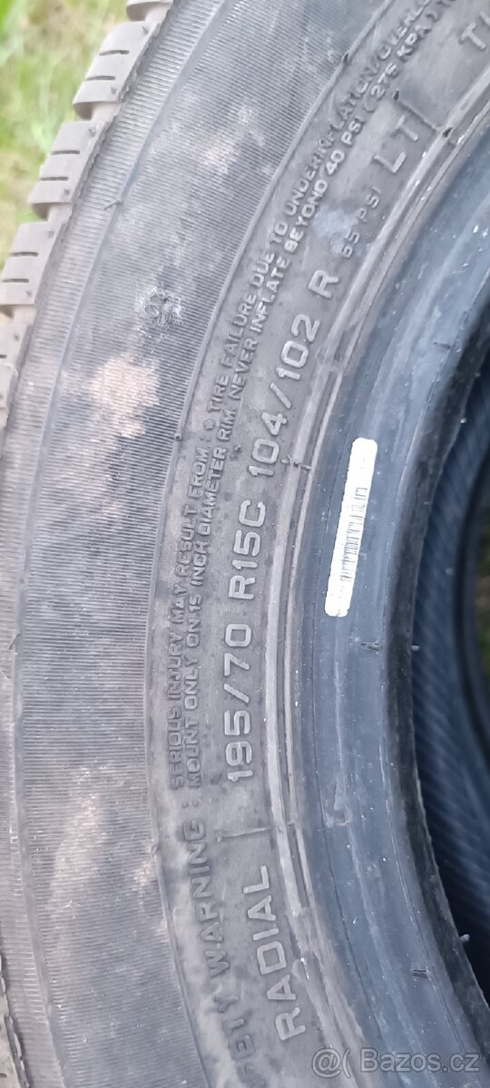 4 × pneu 195/70/15C - 10