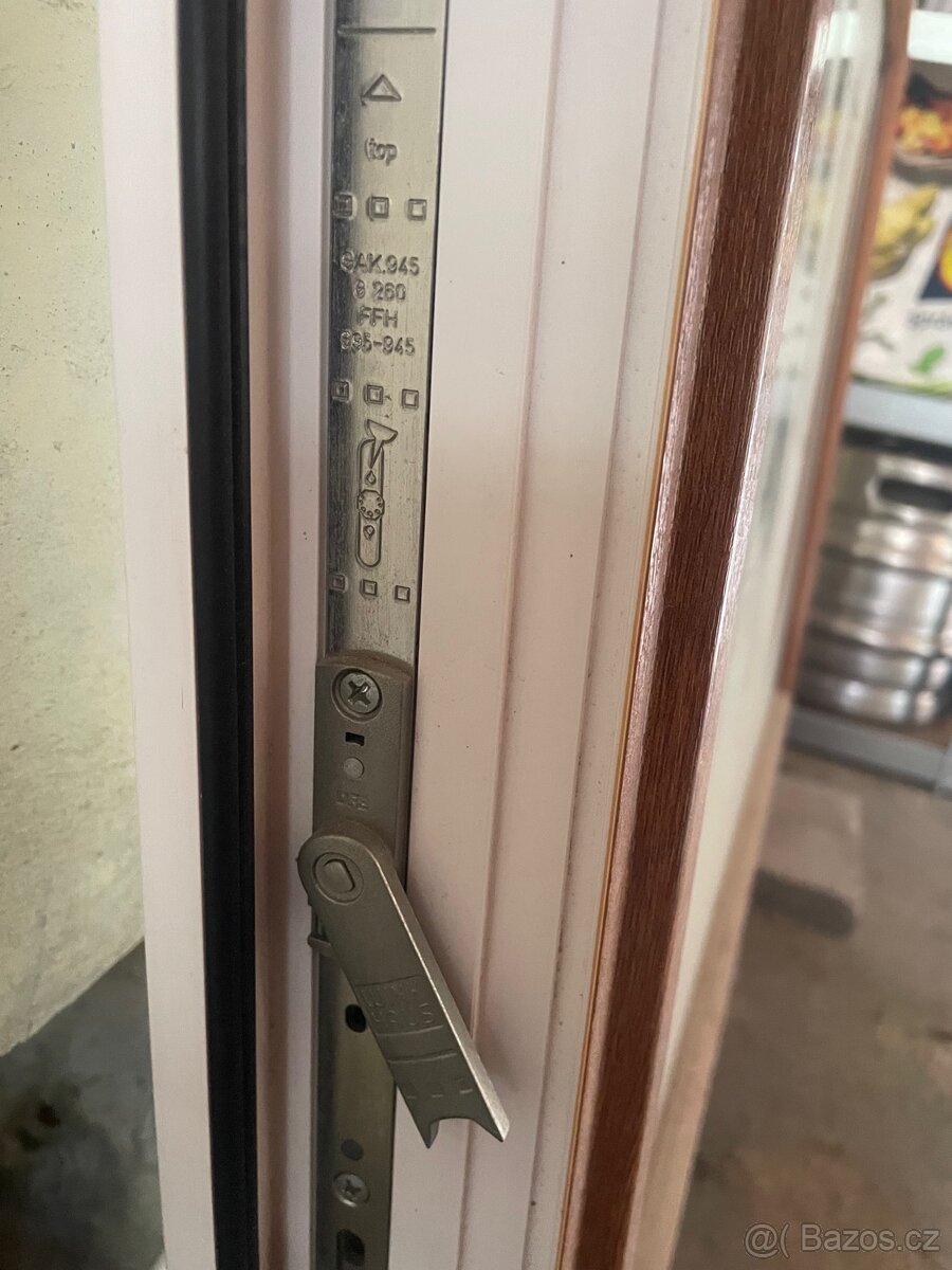 Prodám 3 ks okna, 1ks balkonových dveří - 10