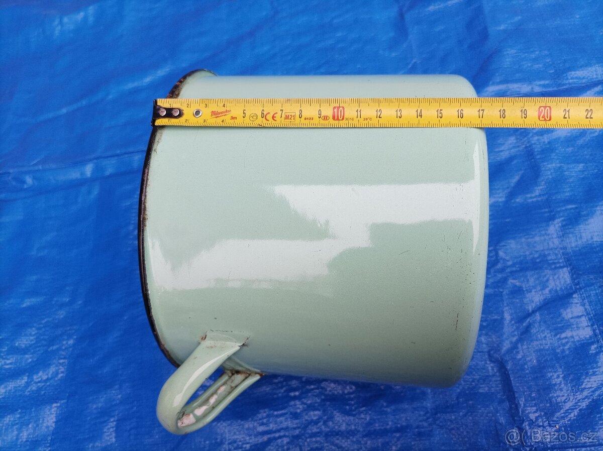 Smaltovaný zelený hrnec, průměr 20 cm - 10