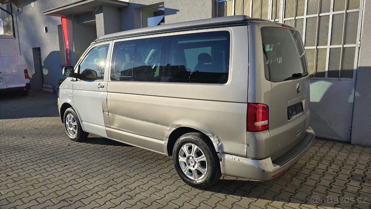VW T5 California Beach 2.0TDi,84kW,2012 střecha - 10