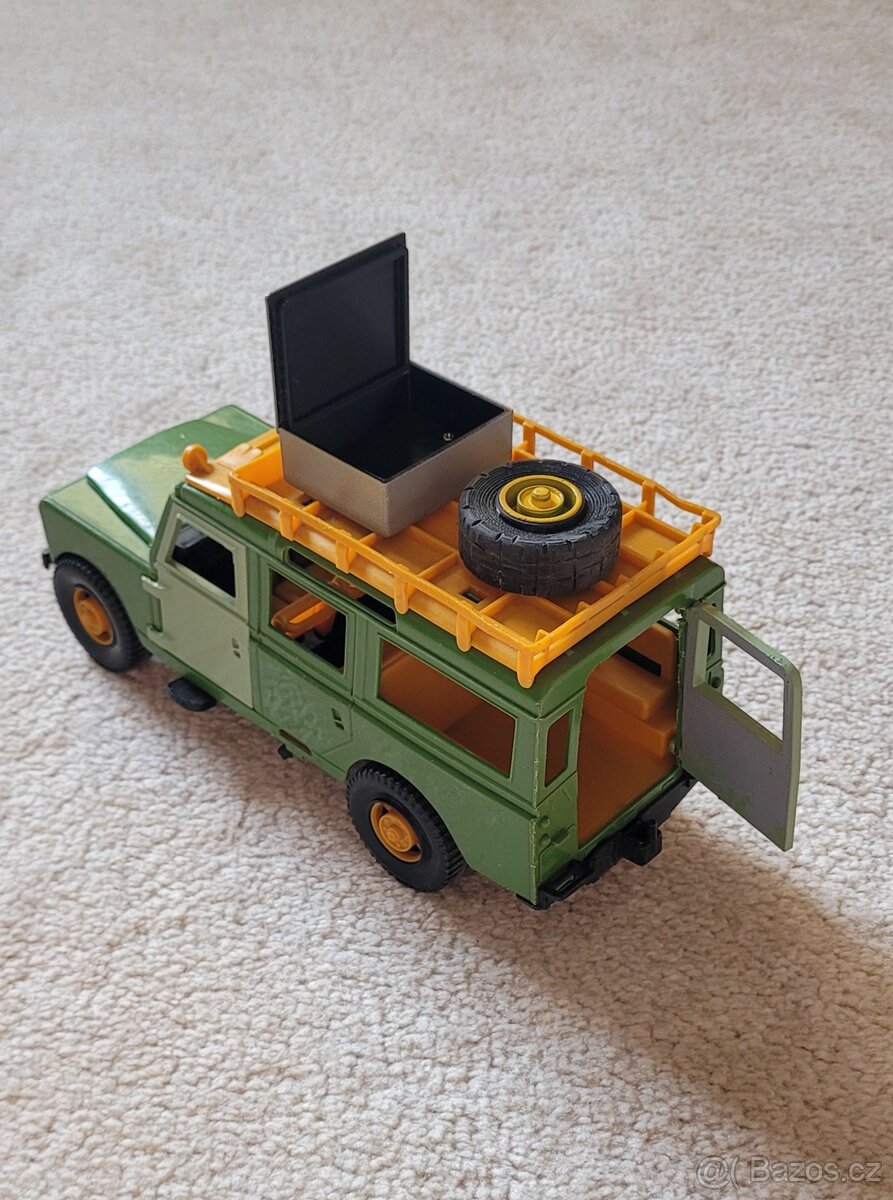 Bruder auto Land Rover - 10